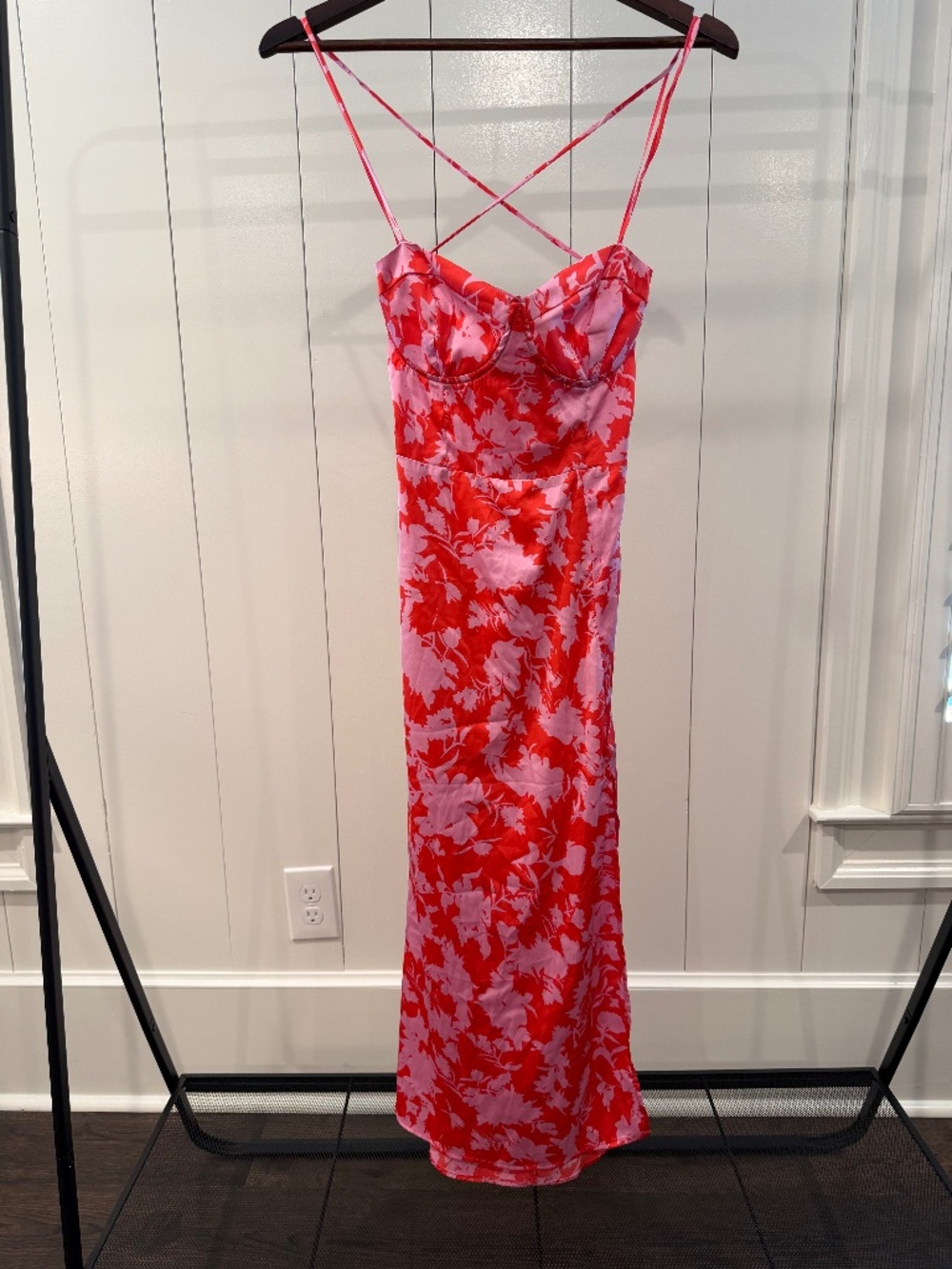ASTR NWT pink and red dress